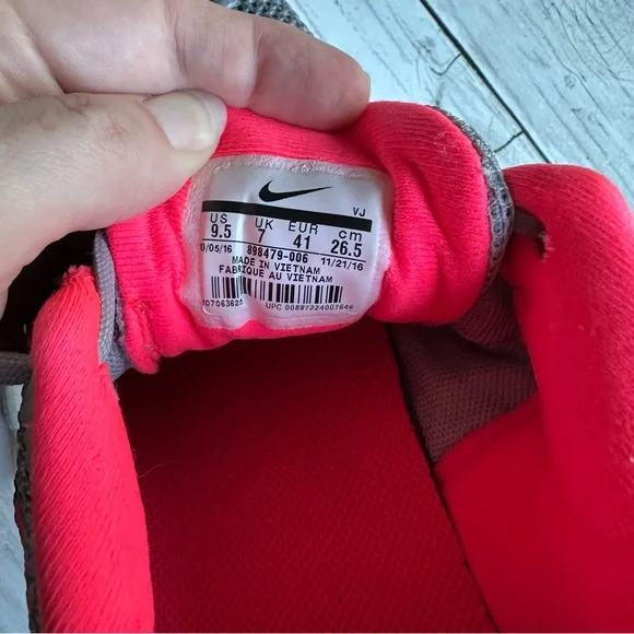 PREOWNED NIKE FLEX TRAINING SNEAKERS 898479-006 SIZE 9.5 PINK GREY - Picture 3 of 5